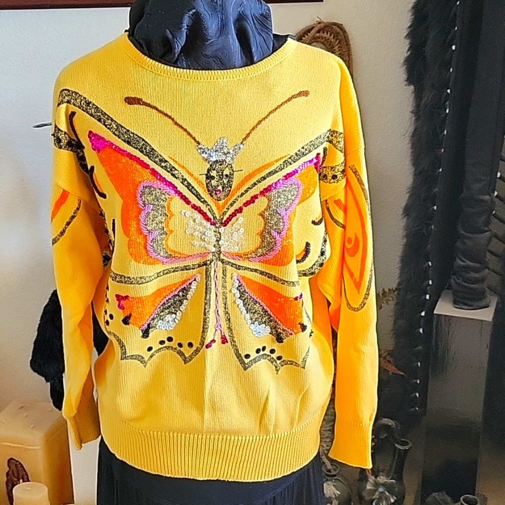 DESIGNER COLLECTION BUTTERFLY SWEATER